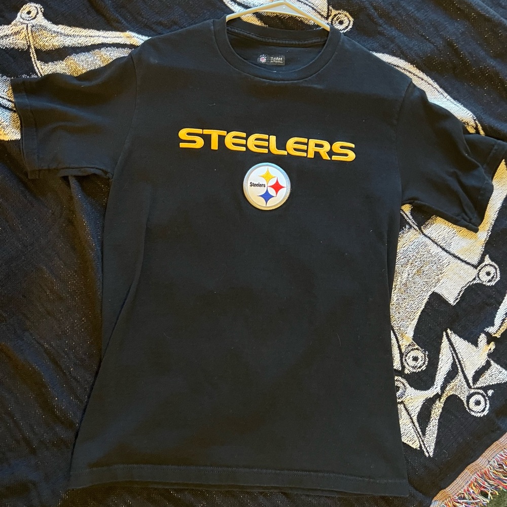 NFL official Steelers T-shirt – size small